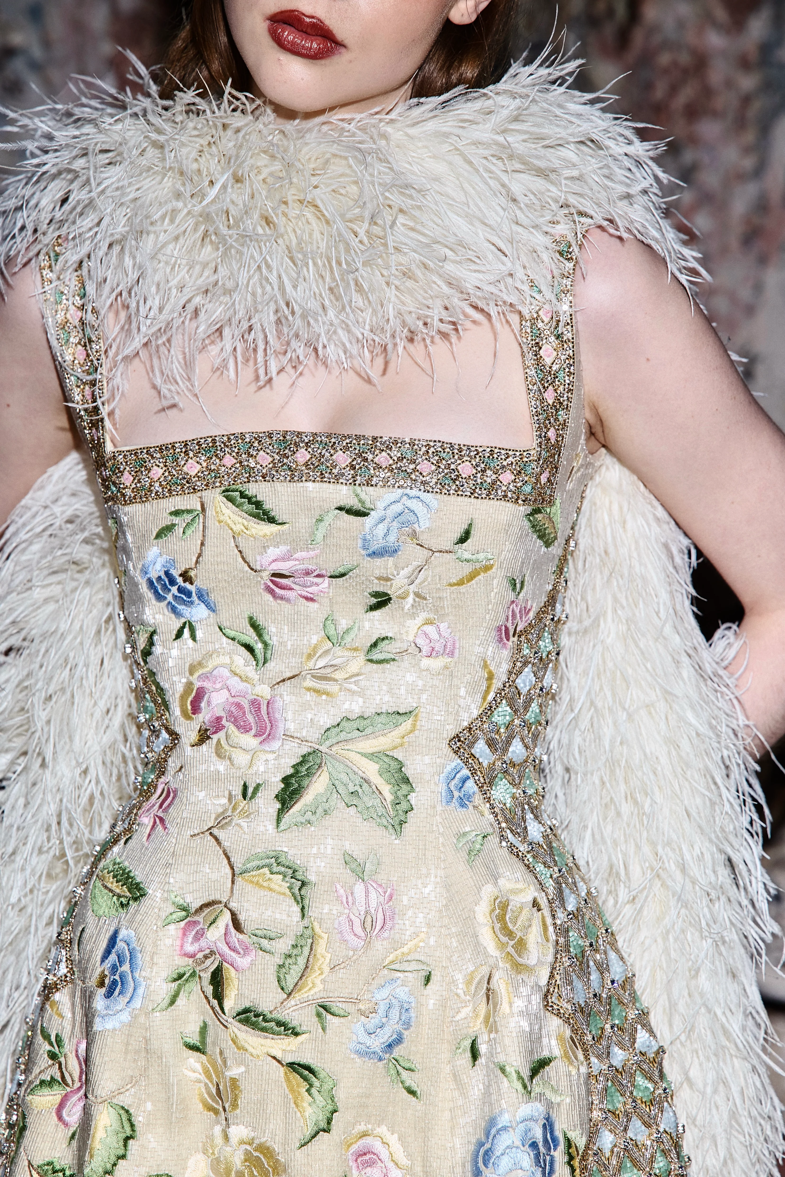 Folly Boa - Whisper - Image 5